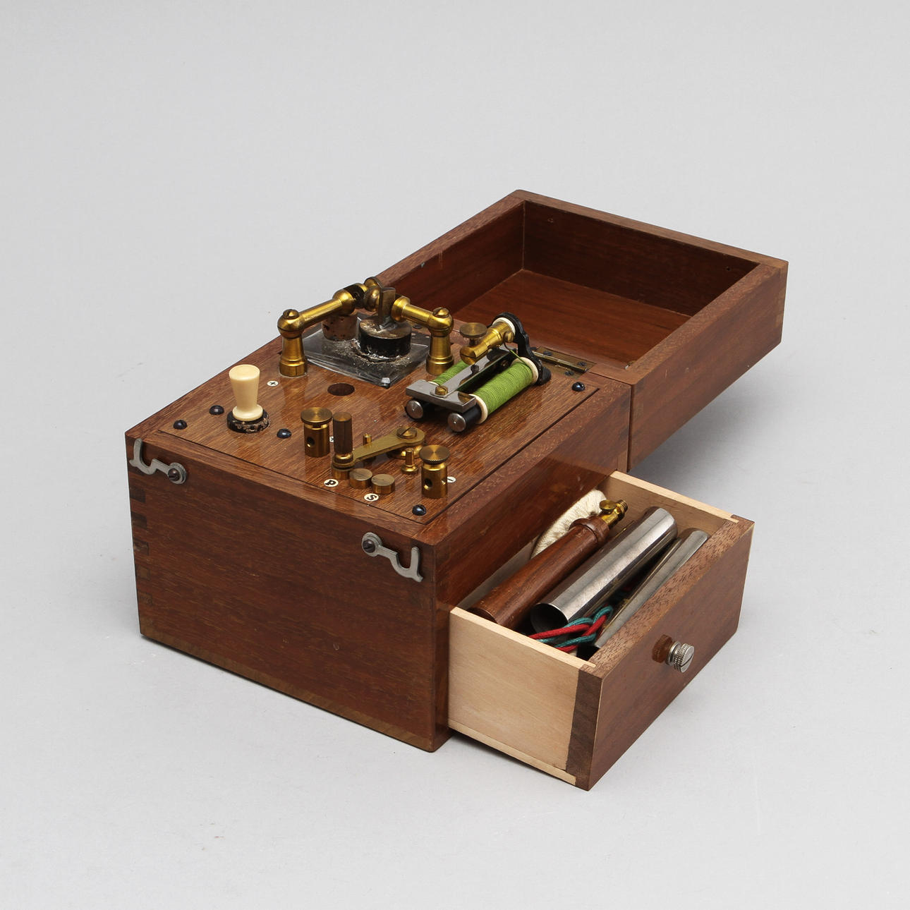 INDUKTIONSAPPARAT, Aktiebolaget C.H. Ström & co, tidigt 1900-tal.