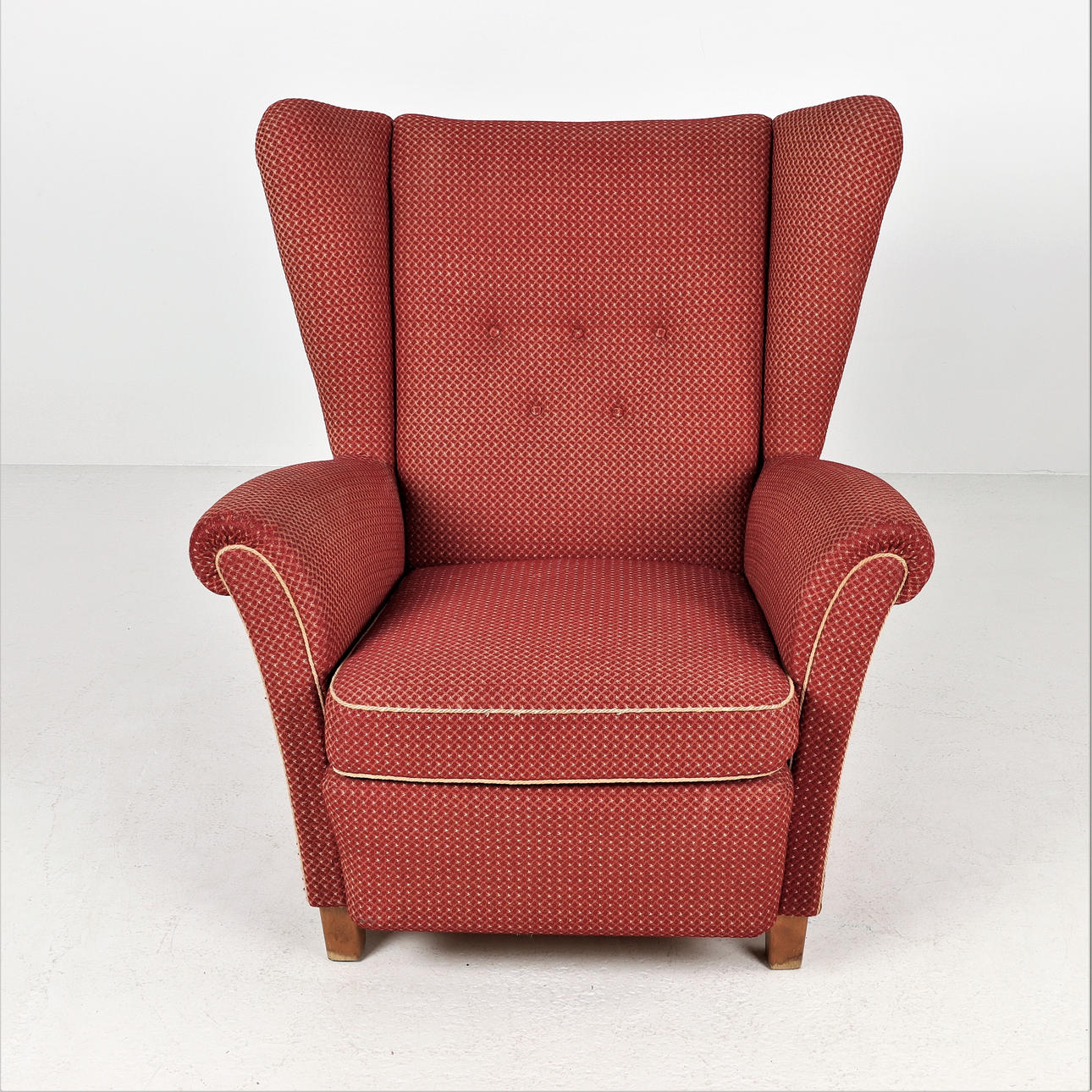 DUX EAR LAPCH ARMCHAIR, 1940s.