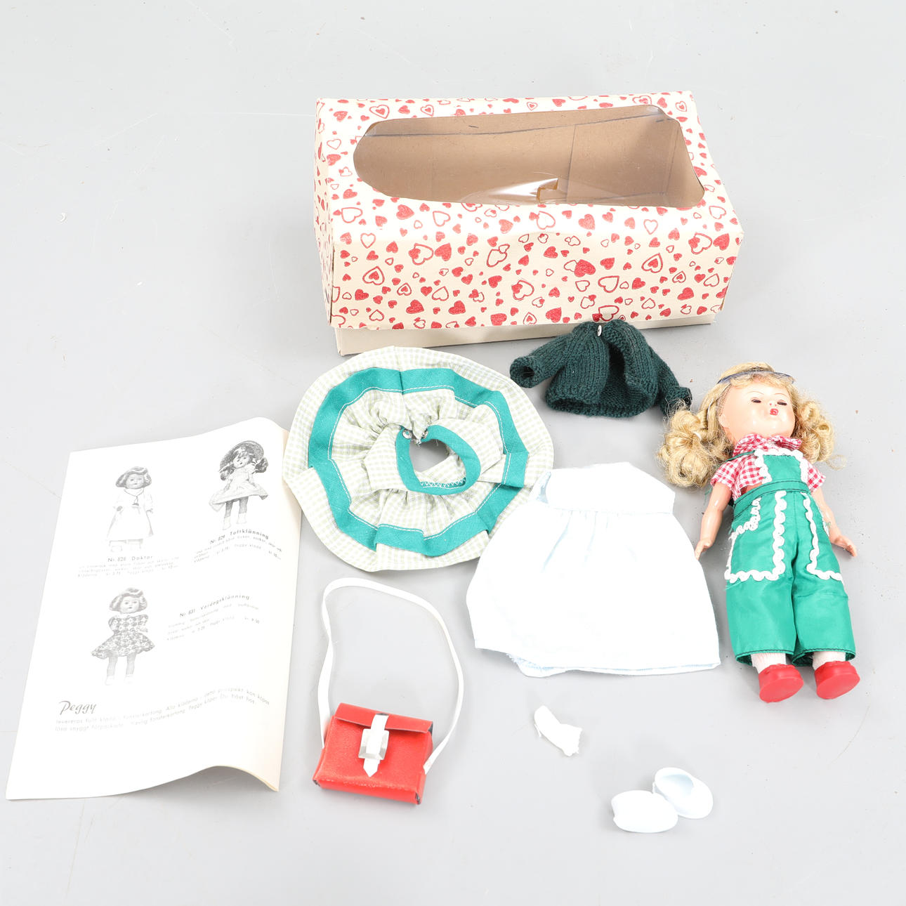 DOLL, 