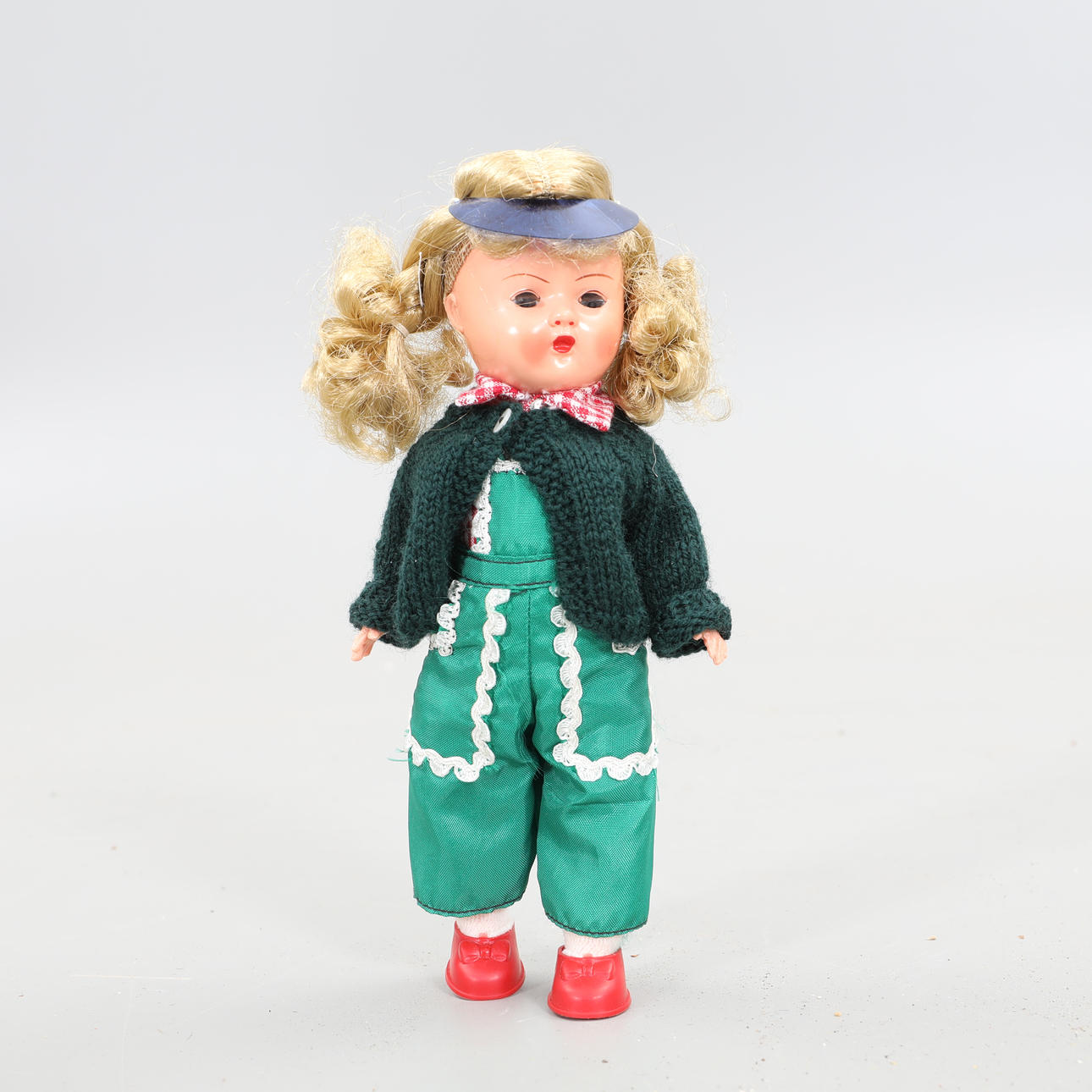 DOLL, 