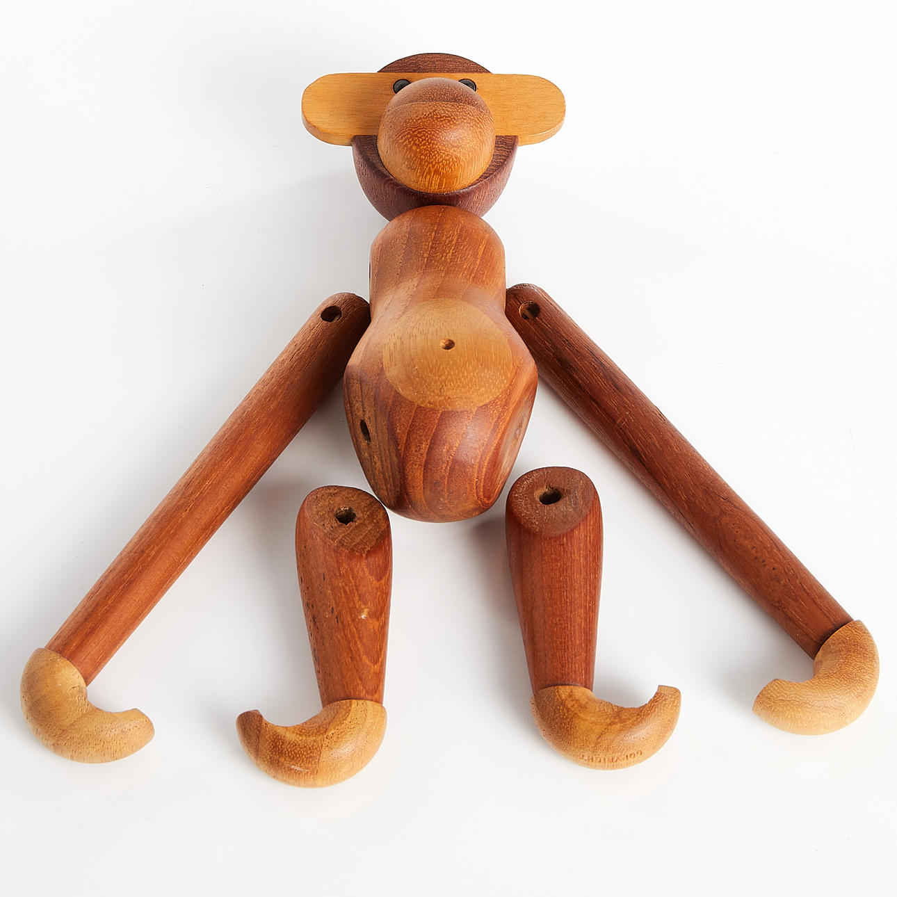 KAY BOJESEN. Apa, teak, Danmark.