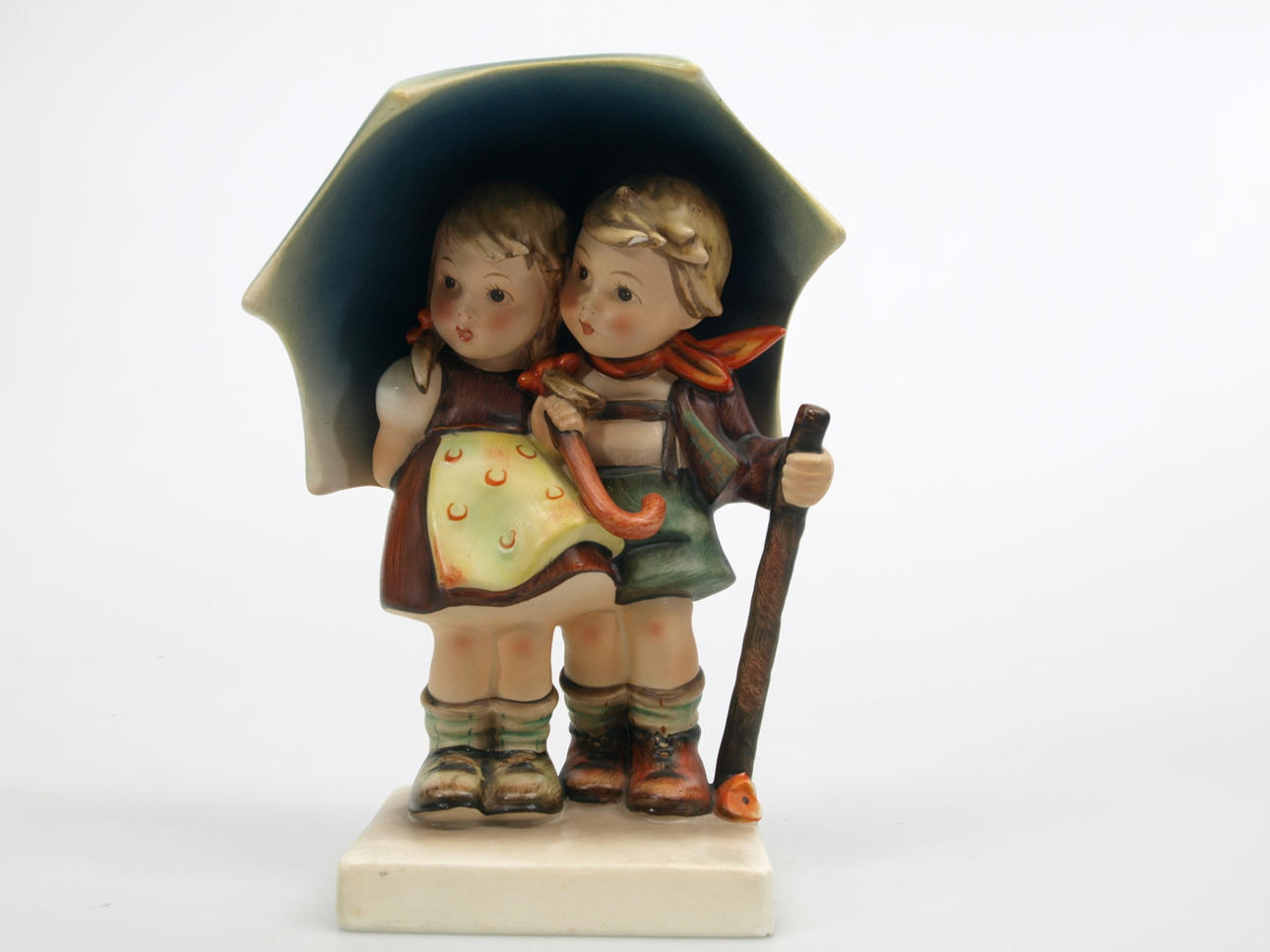 FIGURIN, porslin, Barn under paraply, Hummel.
