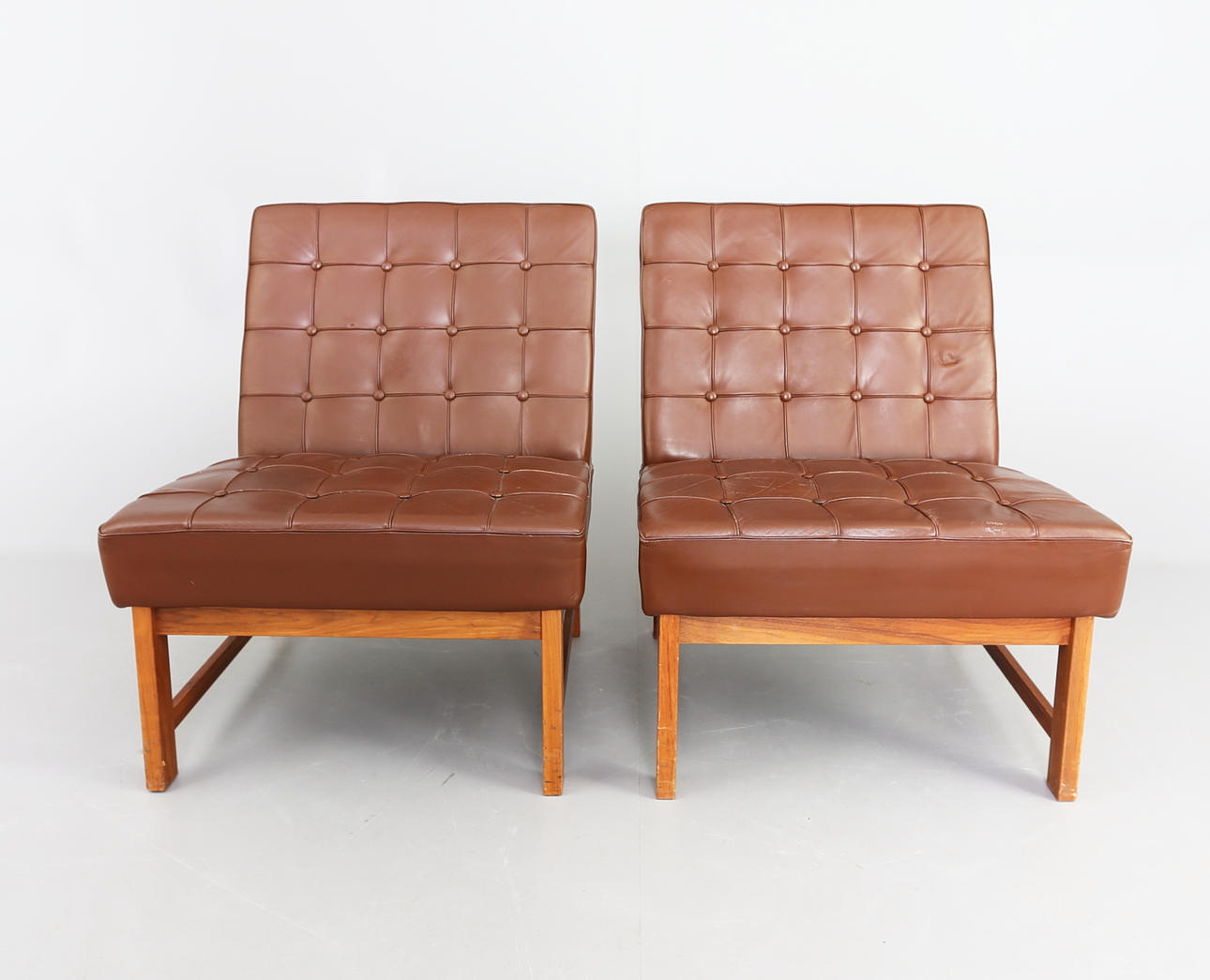 KARL-ERIK EKELIUS. FÅTÖLJER, 1 par, för JOC Vetlanda.