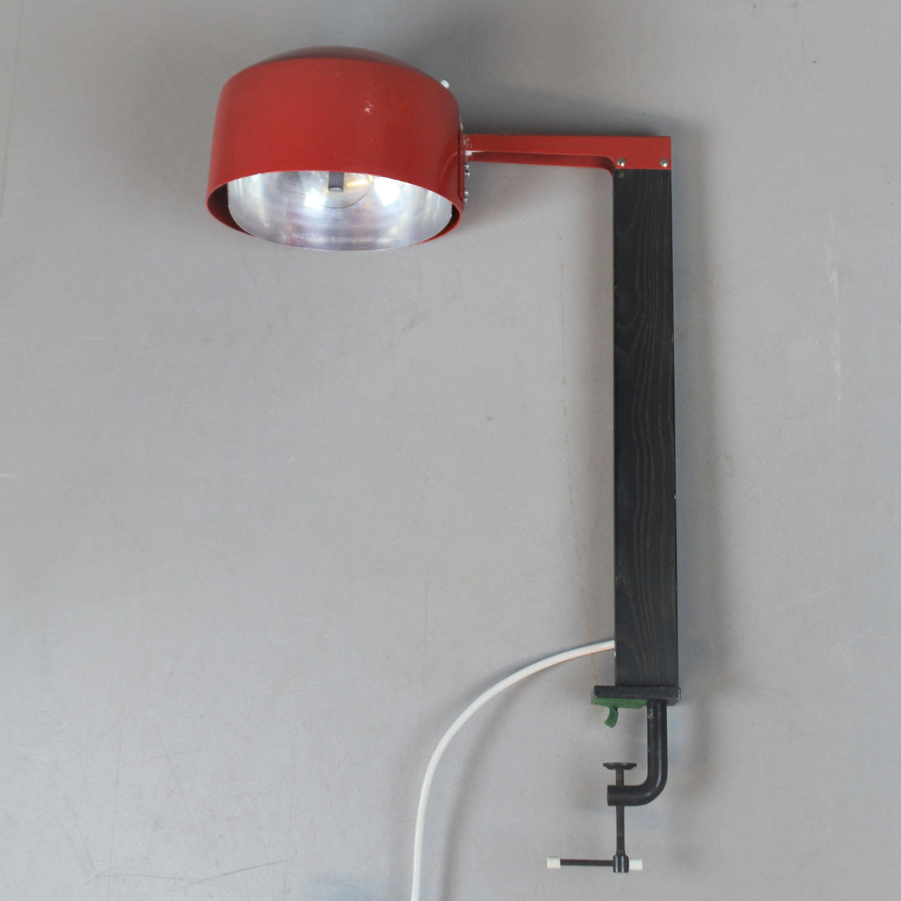 BORDSLAMPA metall/trä, Kostalampan.