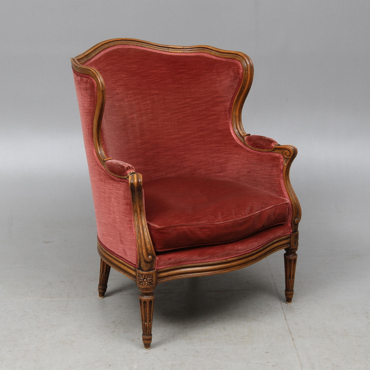 BERGERÉ, Louis XVI-stil, 1900-talets första hälft.
