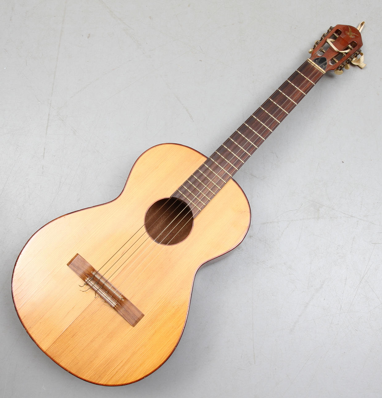 GITARR, The Hawk. 1900-tal..