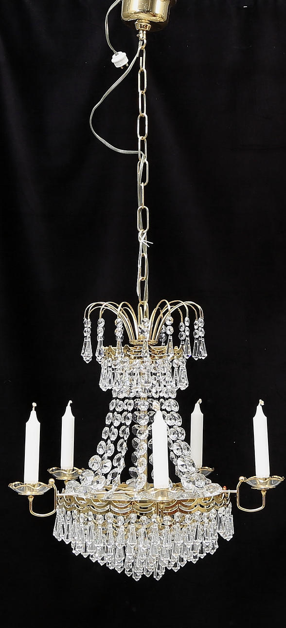 LJUSKRONA, 1900-talets fjärde kvartal. Höjd utan kedja 47 cm.