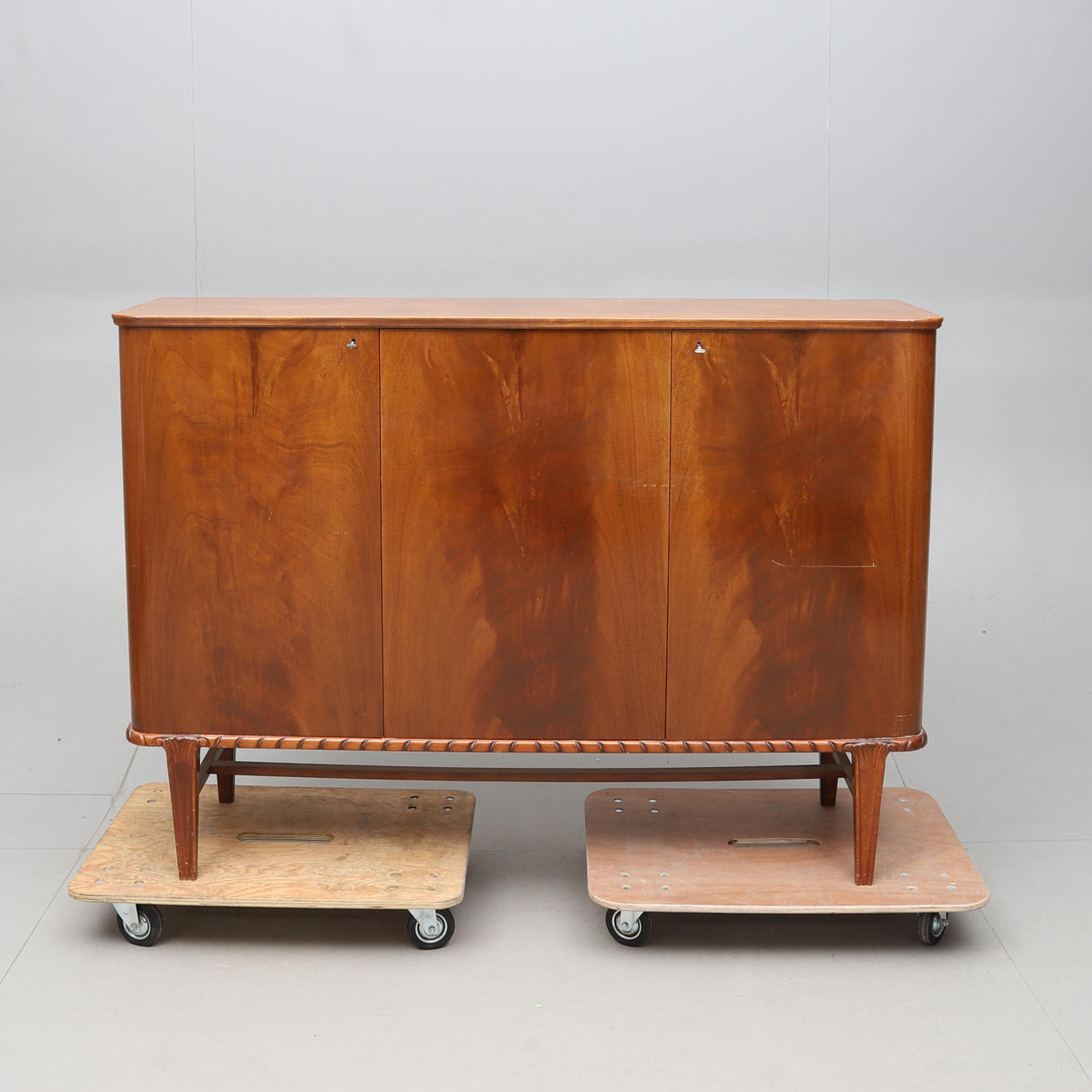 SKÅP, Oscar Edv. Ekelund Snickerifabriks AB, 1940-luku.