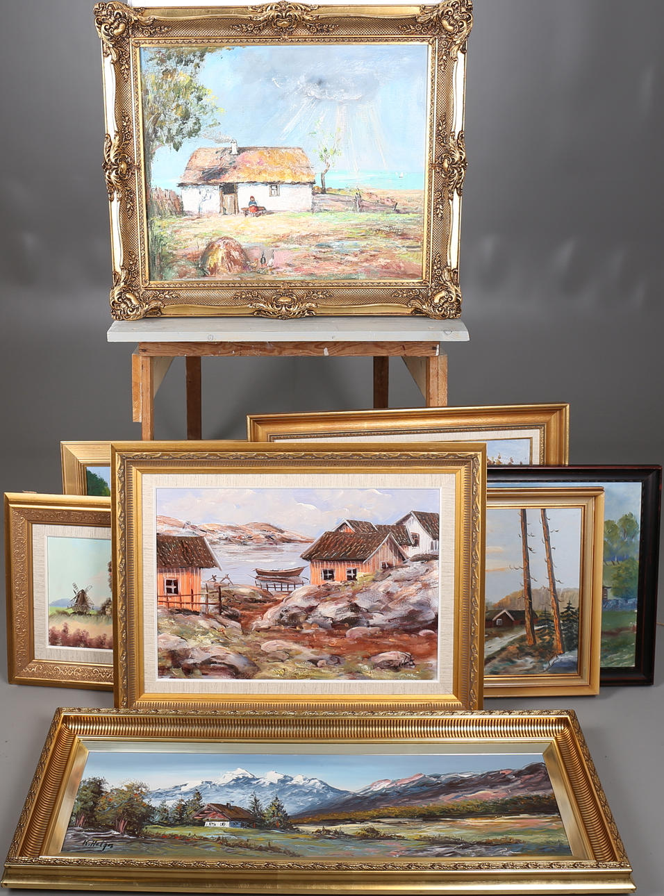 OLJEMÅLNINGAR, 8 st. Motiv med hus, olika konstnärer.