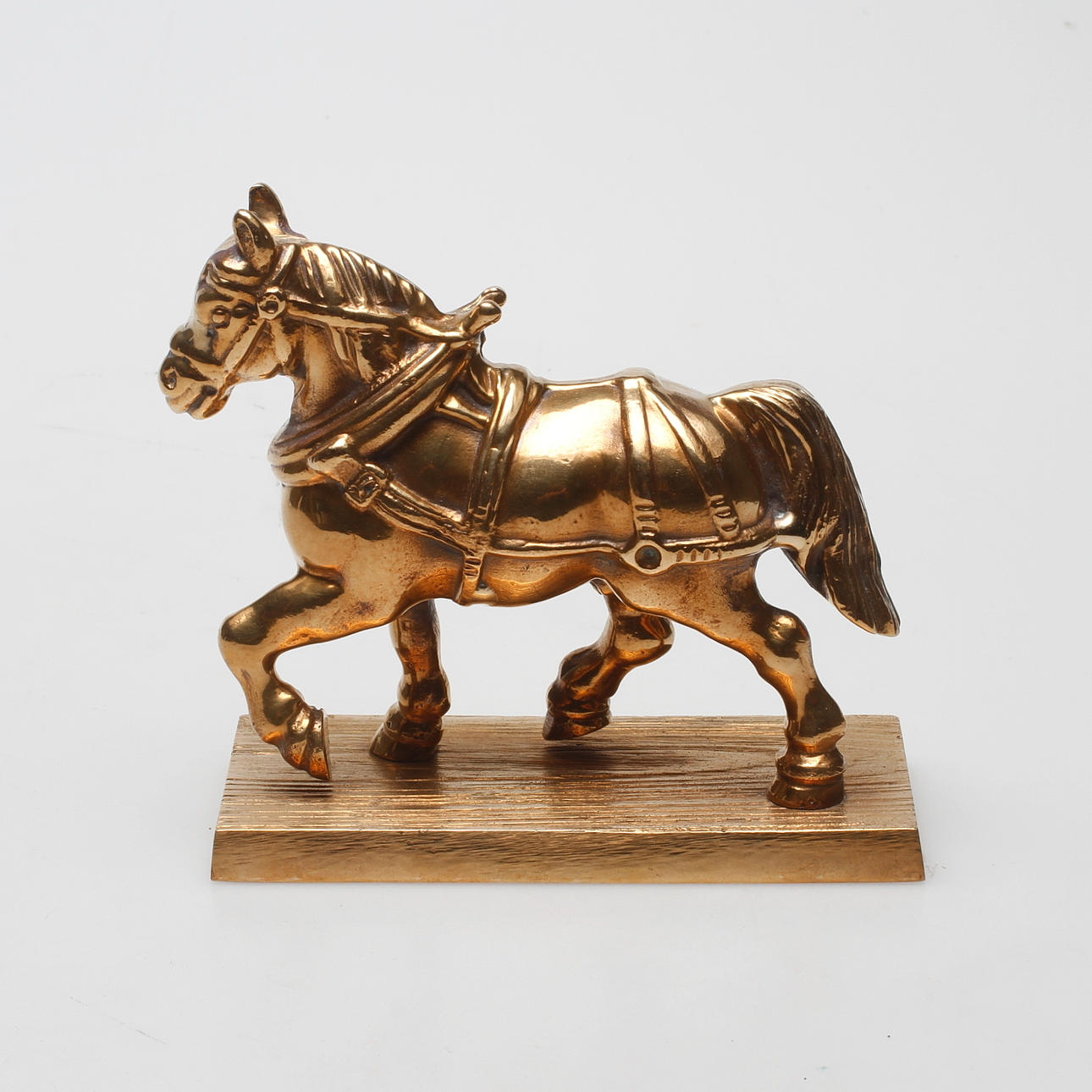 HÄST, mässing, Bersbo 1989.