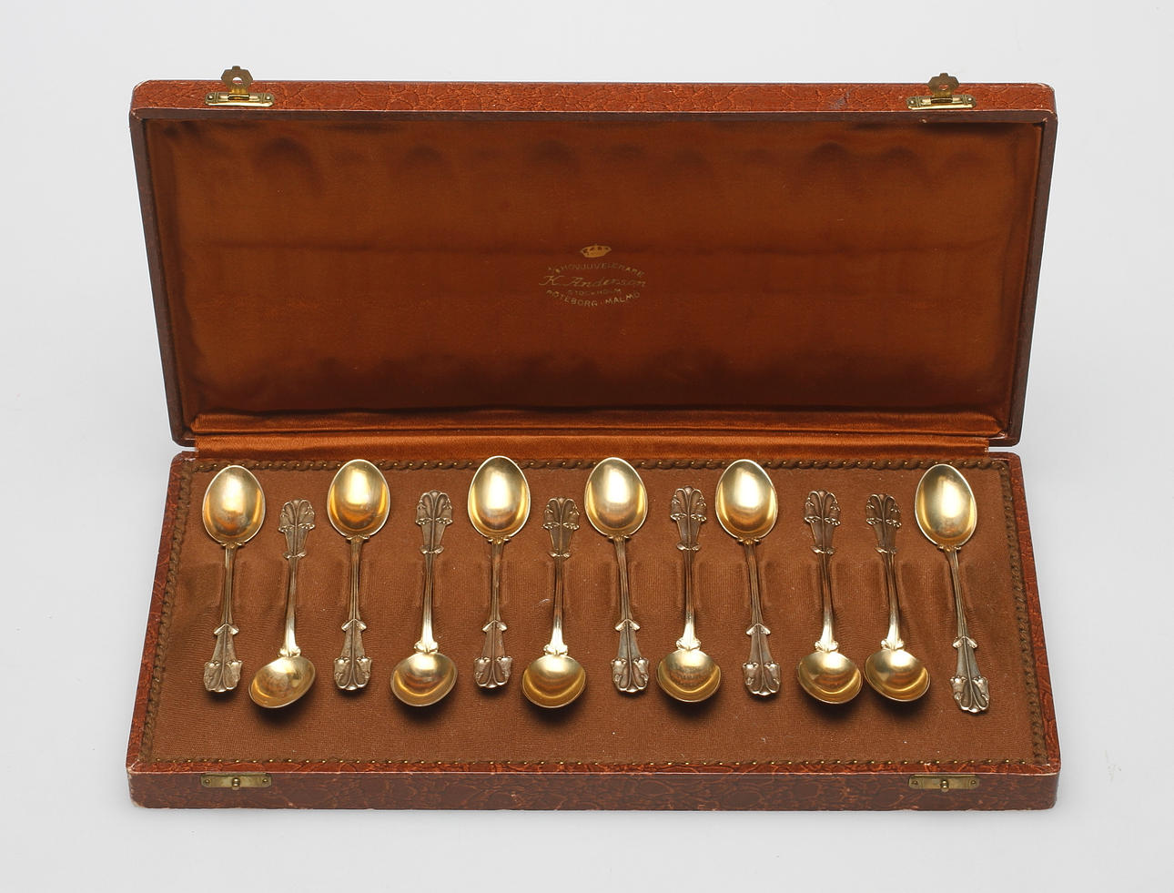 MOCKASKEDAR, 12 st, silver, Hovjuvelerare K. Andersson, Stockholm 1933, vikt ca. 90 gram.