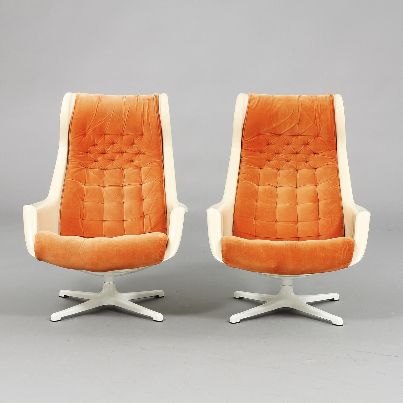 FÅTÖLJER 1 par "Galaxy" Alf Svensson och Yngvar Sandström för Dux.