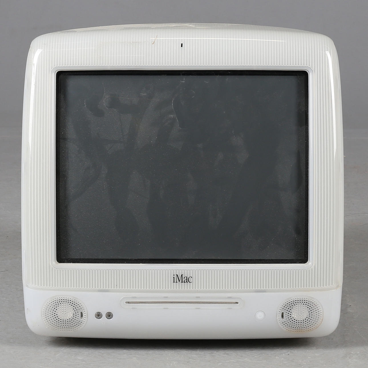 IMAC, model number M5521, Emc No 1857.