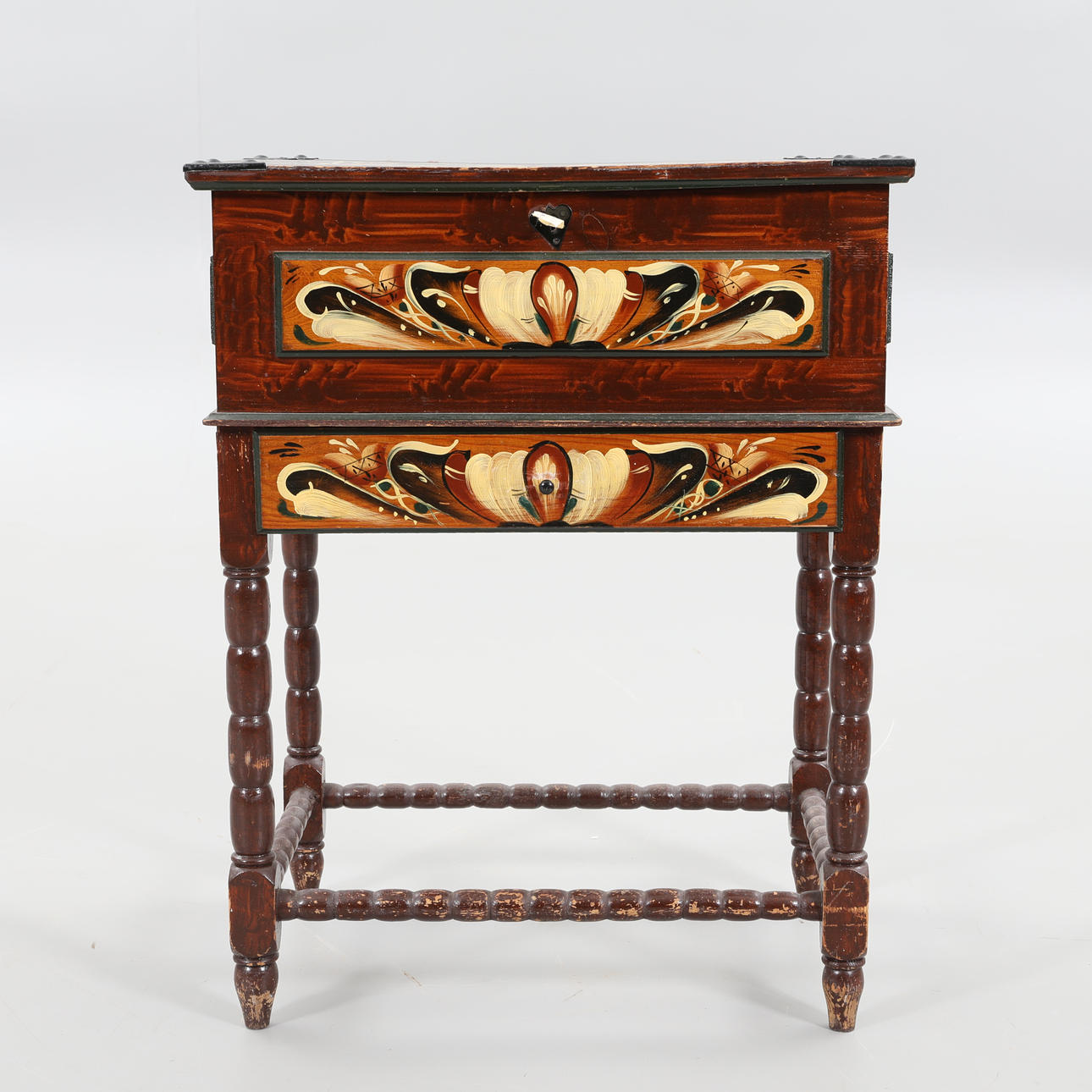 SYSKRIN på benstativ med tilbehør.