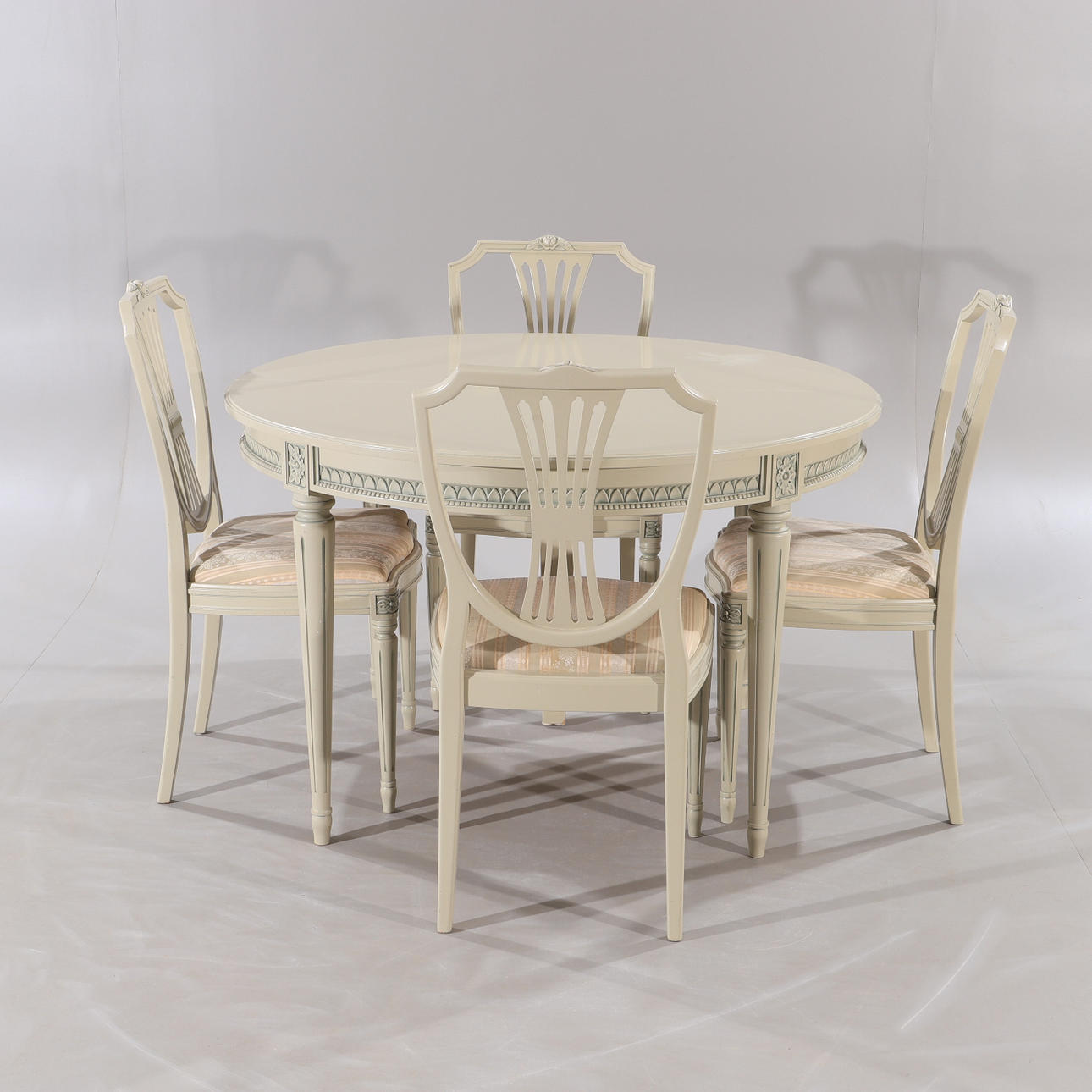 MATSALSGRUPP, gråmålad, gustaviansk stil.