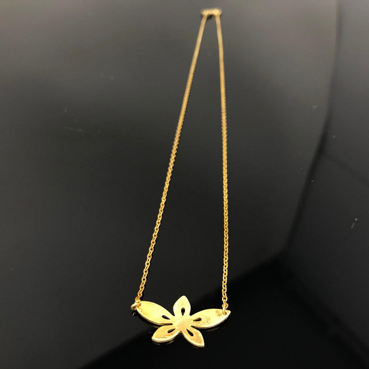 Arena Copenhagen halskæde blomst.