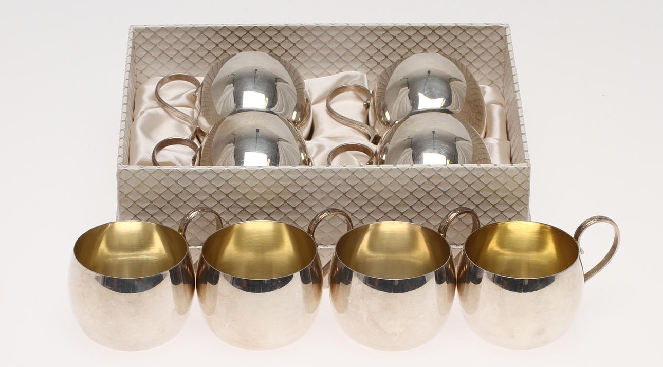 PUNSCHMUGGAR, 8 st, silver, GAB, 1982. Tot vikt 245 gram.