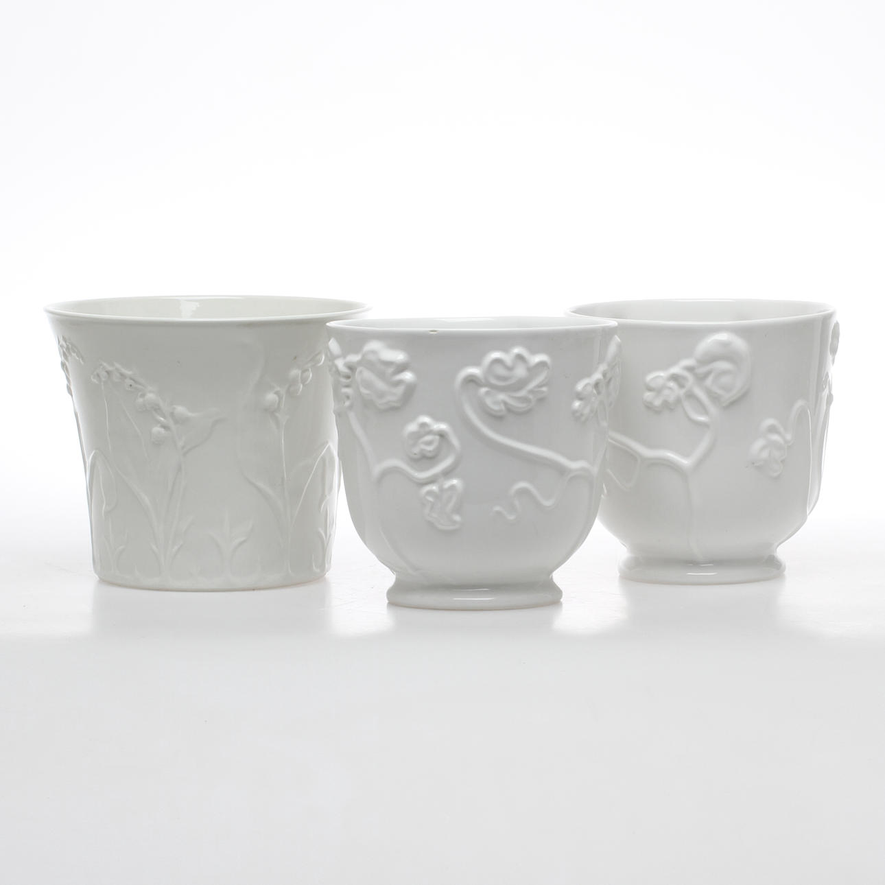 YTTERFODER, 3 st, YTTERFODER, 3 st, stengods, "Millesgården" samt "Liljekonvalj", Gustavsberg.