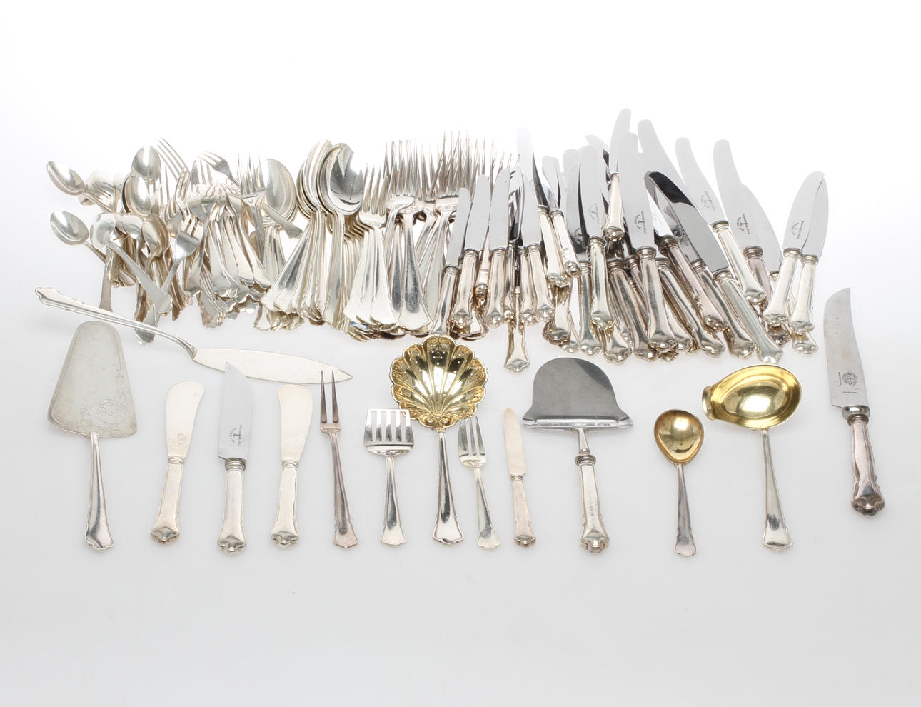 BESTICKUPPSÄTTNING, ca 133 delar, nysilver, "Chippendale" GAB.