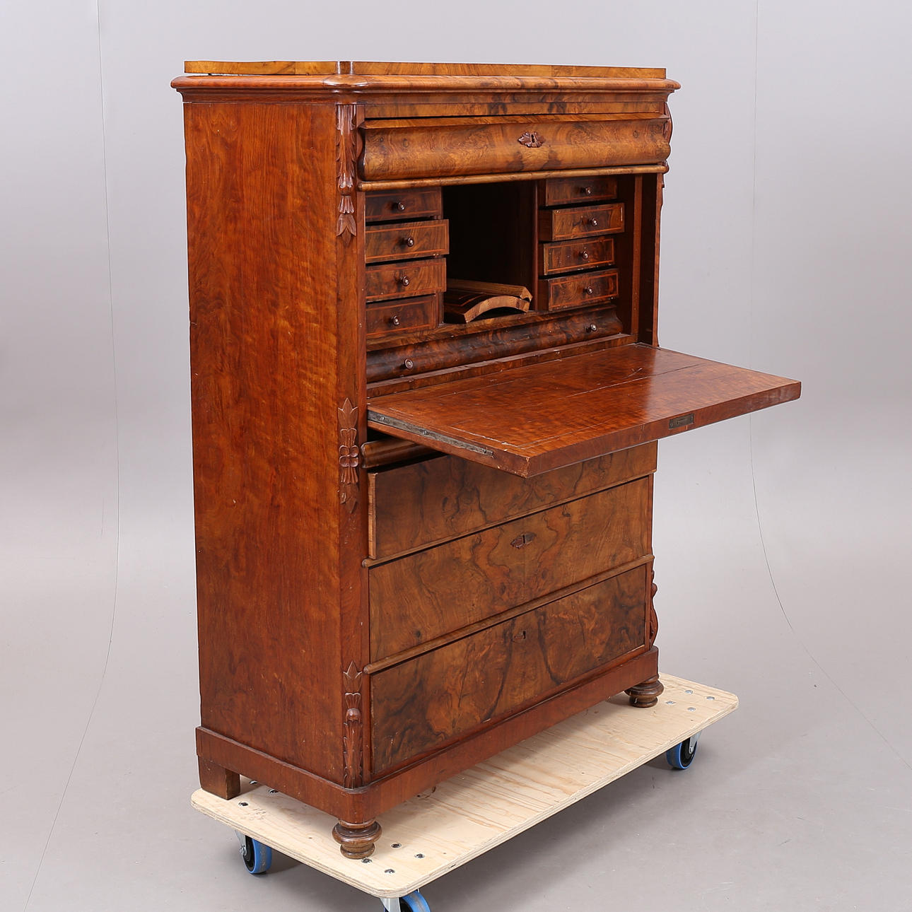 CHIFFONJE, 1800-tal.