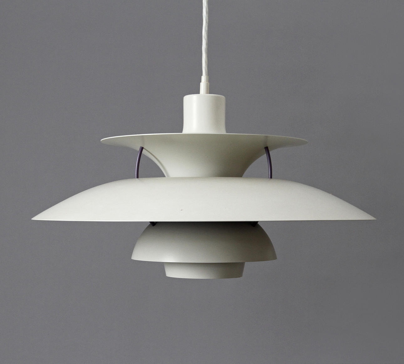 POUL HENINGSEN. TAKARMATUR, "PH-5", Louis Poulsen, Danmark.