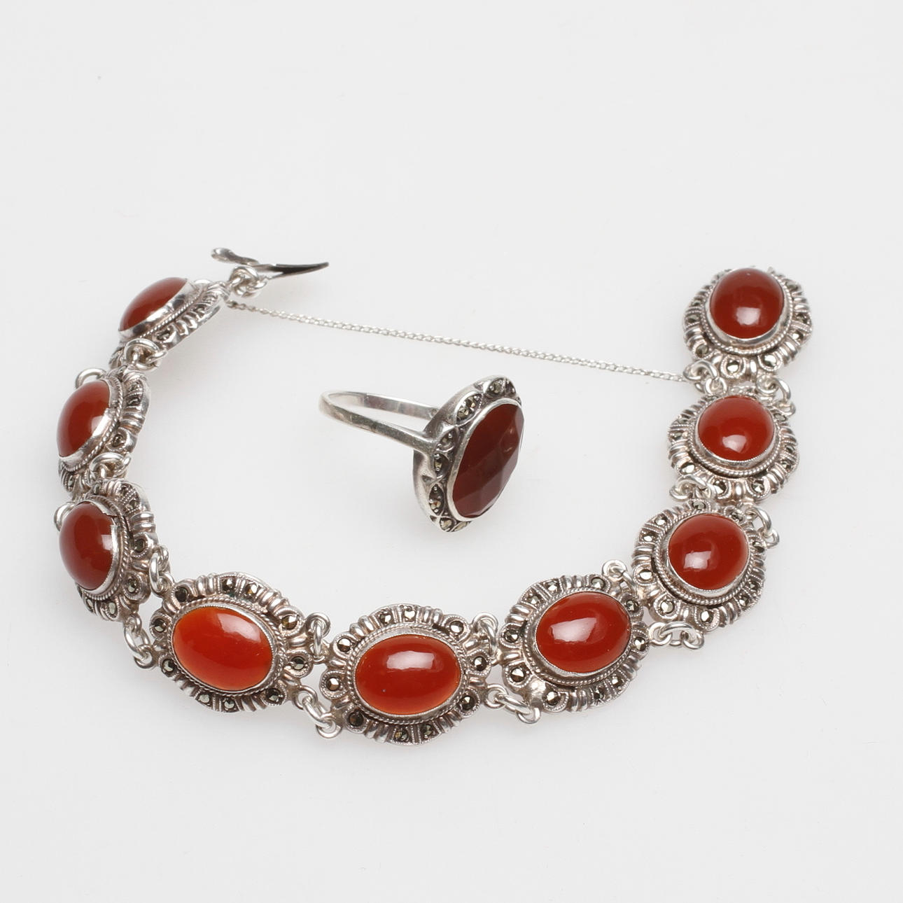ARMBAND SAMT RING MED STENAR, SILVER.