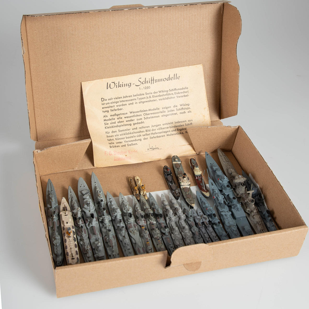 Sammlung Wiking-Schiffsmodelle (25).