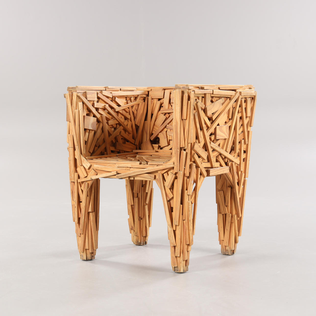 FERNANDO & HUMBERTO CAMPANA, FAVELA, SILLÓN.