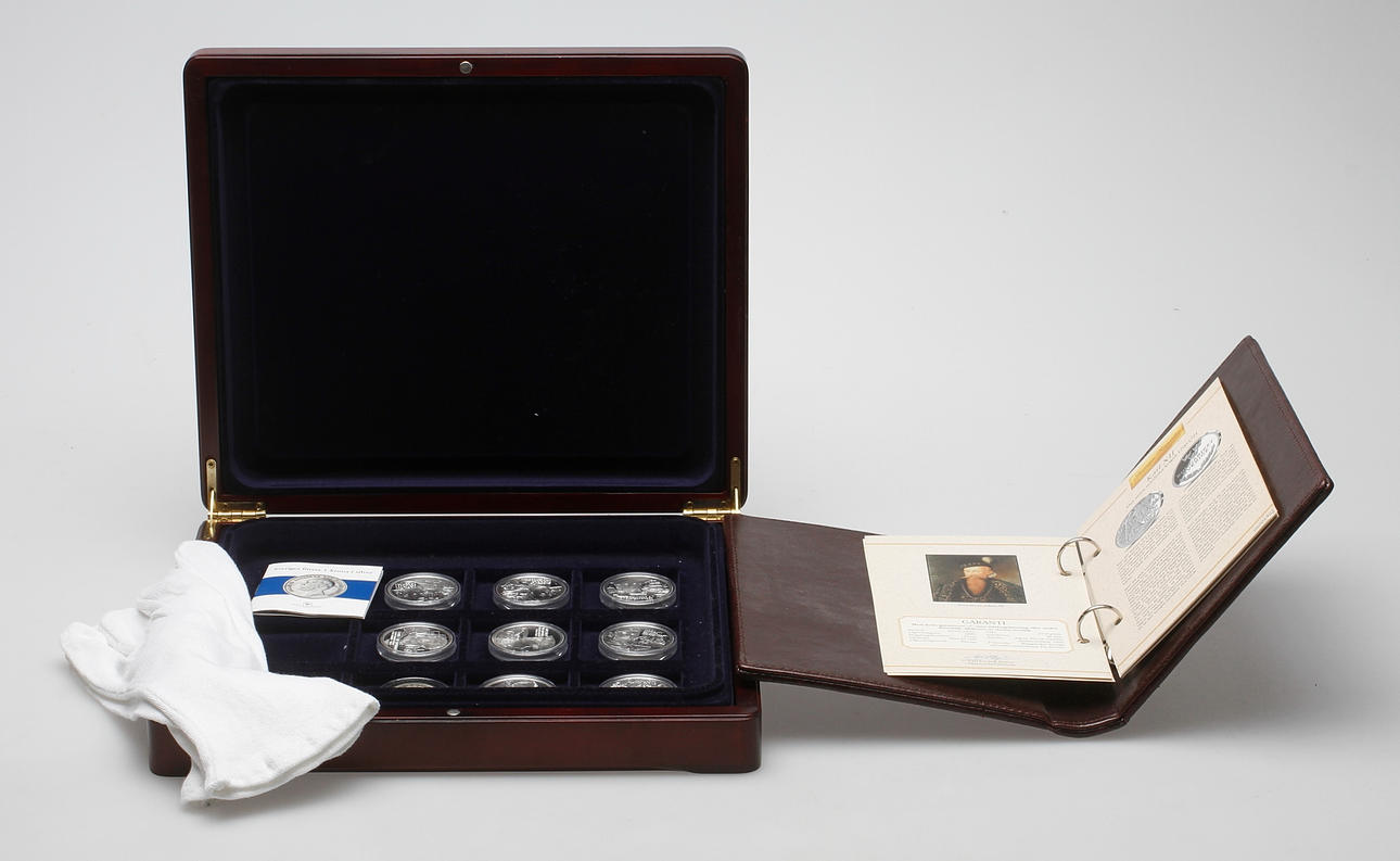 MYNT, 9 st, Sverige, Silver, ca 220gram.