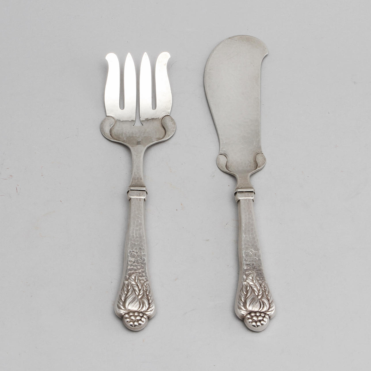 UPPLÄGGNINGSBESTICK, 2 delar, silver, Claes Emil Andrén, Göteborg 1920, ca 250 gram.