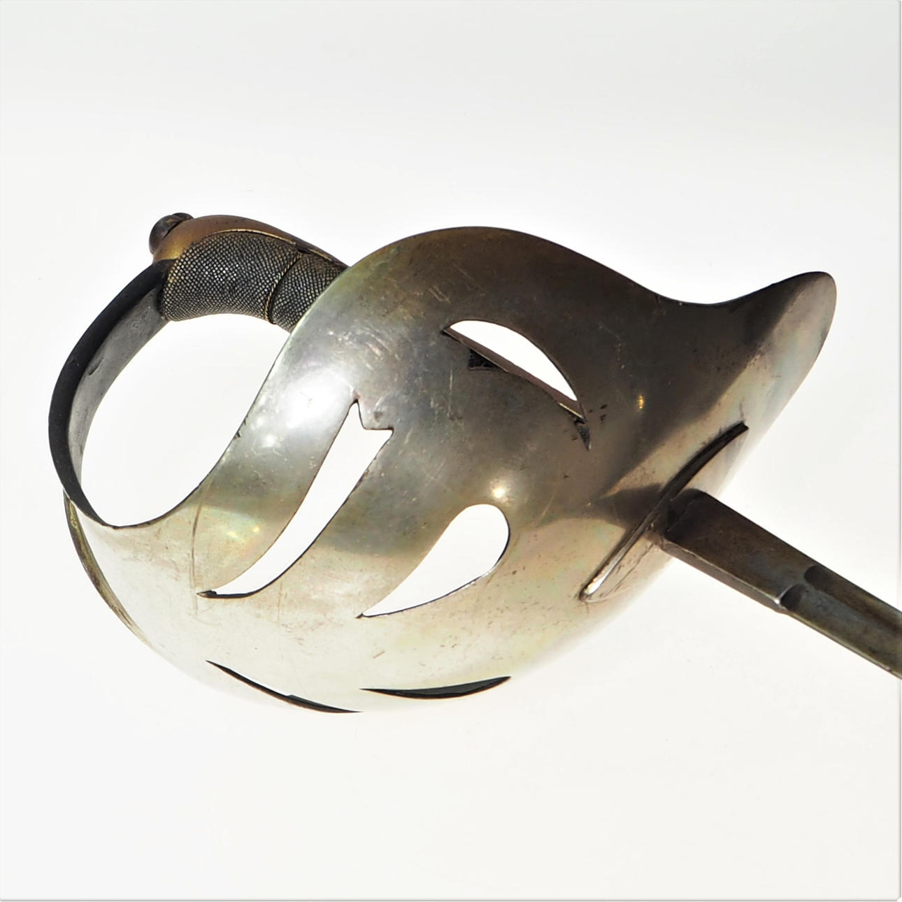 PROTECT mit großem Handschutz.