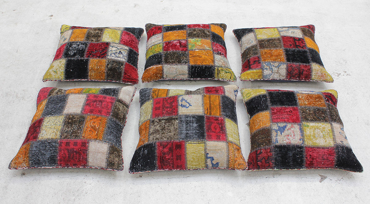 KUDDARFODRAL, 6 st, patchwork, ca 50 x 50 cm.