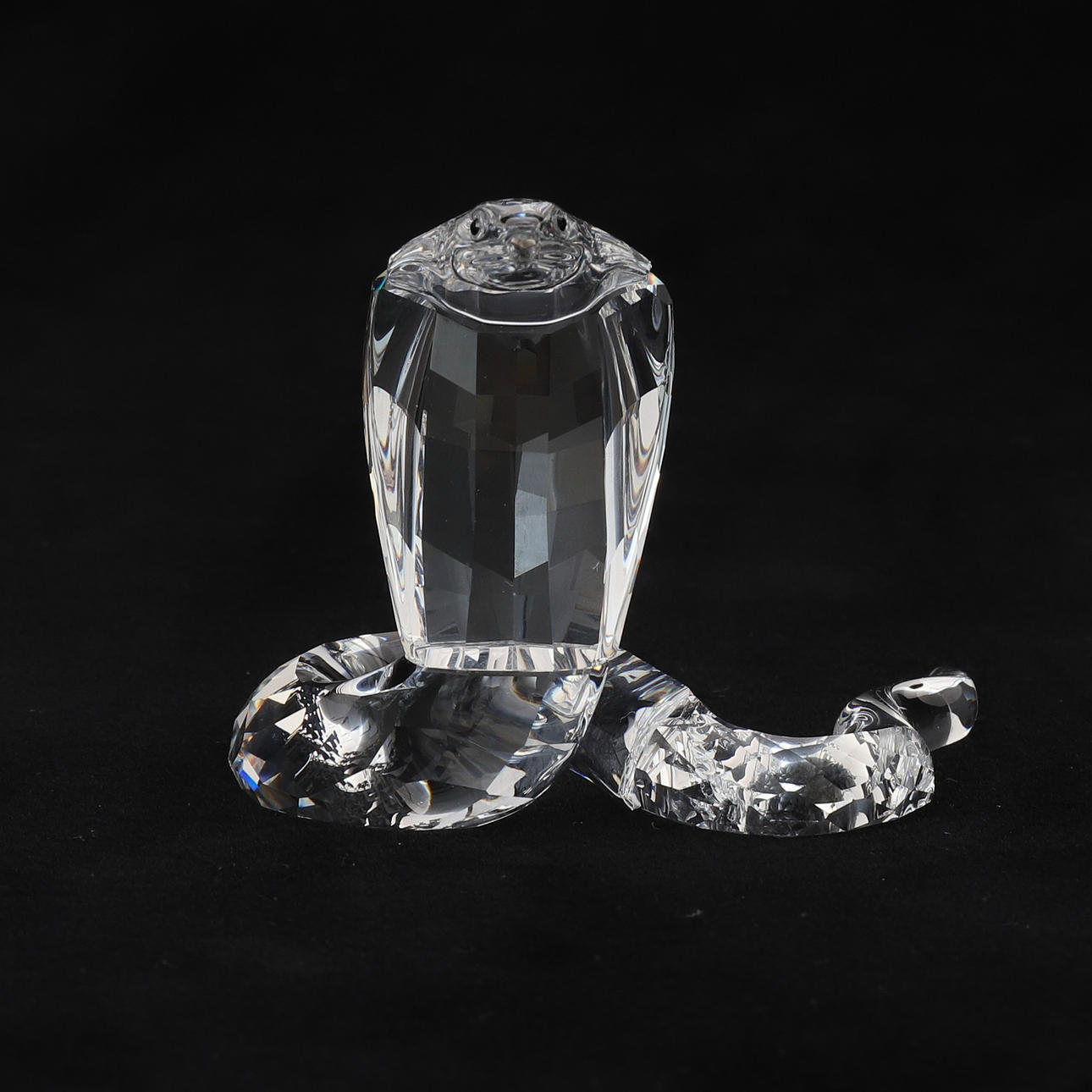 SWAROVSKI: KOBRASCHLANGE.