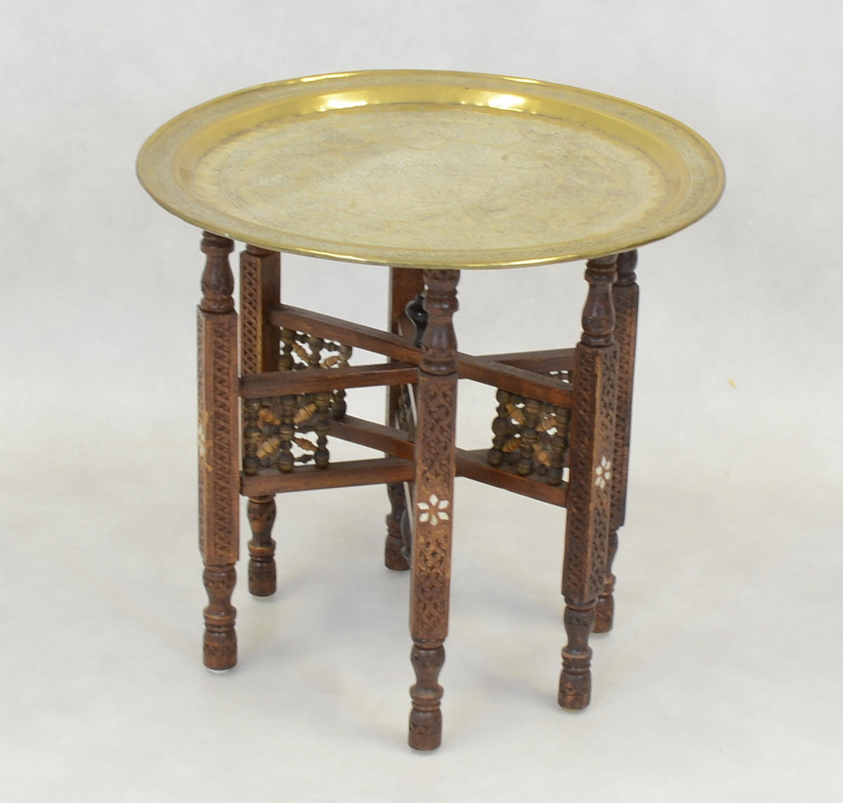 BRICKBORD, orientaliskt.