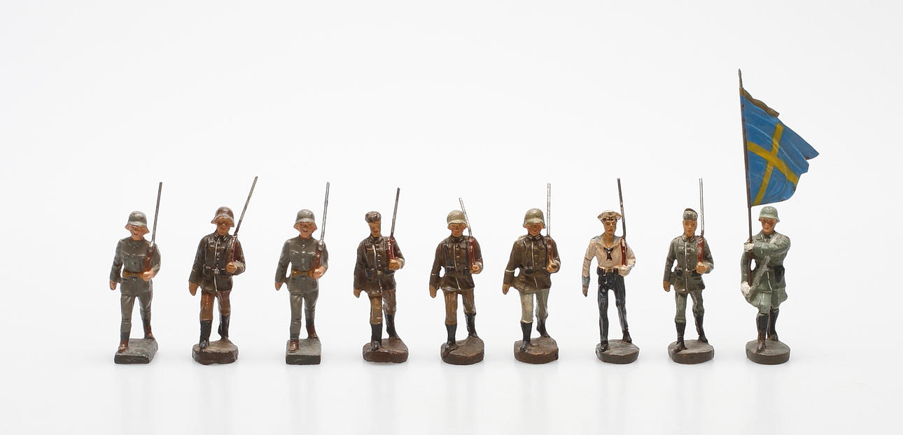 LEKSAKER, 9 st, Elastolin och Lineol, 1900-talets första hälft.