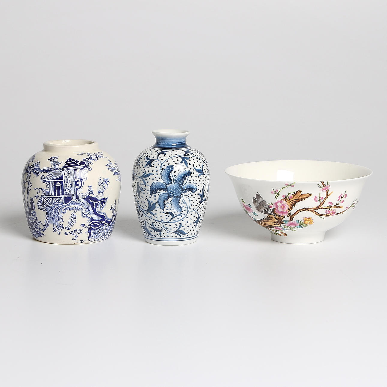 PARTI KINESISKT PORSLIN, bojan, vas och skål.