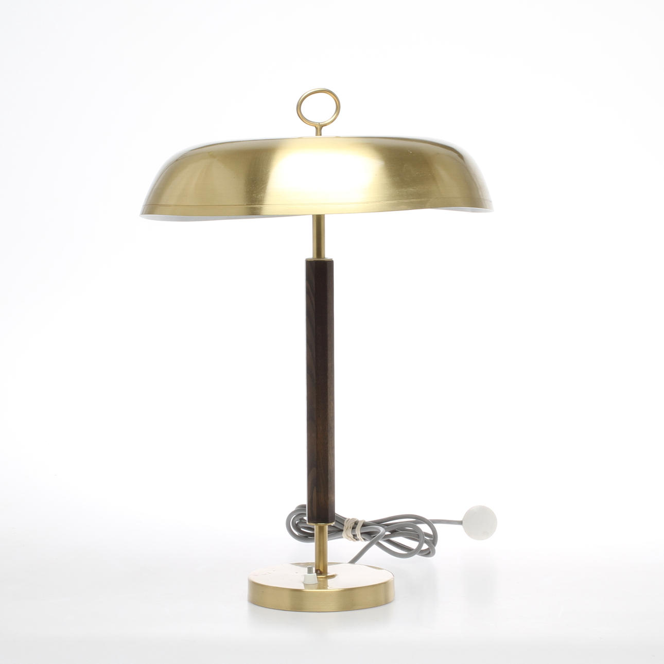 BORDSLAMPA, stomme i mässing och trä, Borens AB Borås, 1900-talets andra hälft.