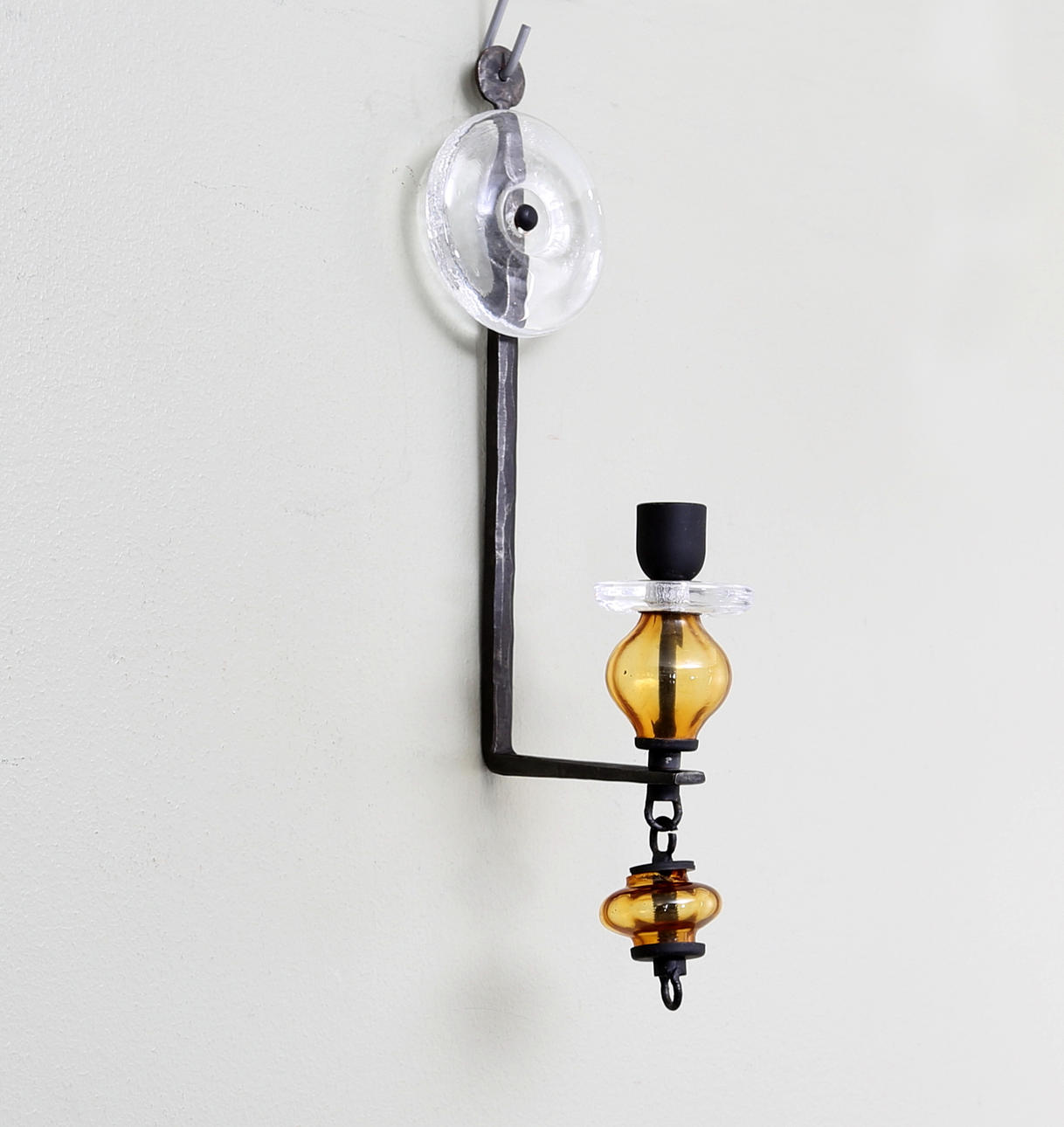 ERIK HÖGLUND. Ampel, Glas och smide.