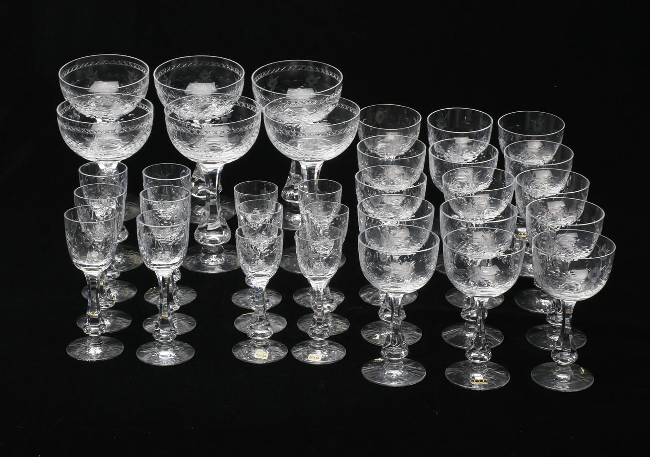 GLASSERVIS, Mac Guirlang, Boda.