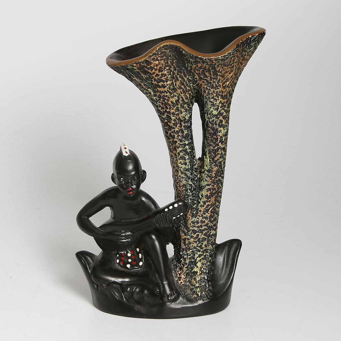 AFRO VAS/FIGURIN, gips, troligen Italien. 1950/60-tal.