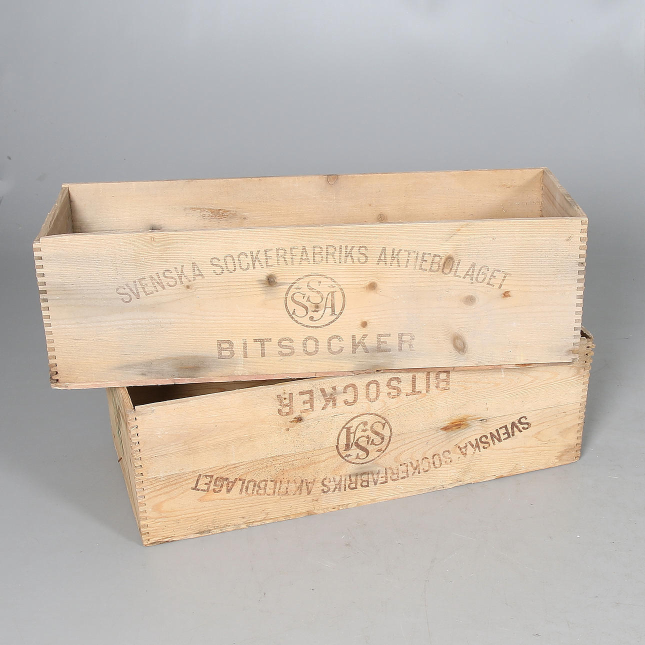 SOCKERLÅDOR, 2 st, 1900 första halva.