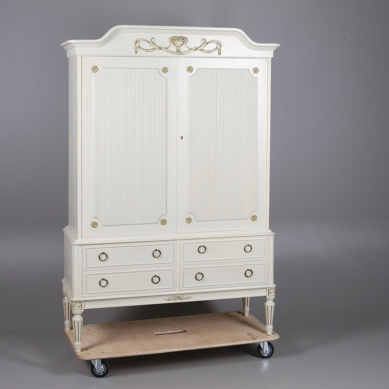 MATSALSSKÅP med dekor, 1950-tal.