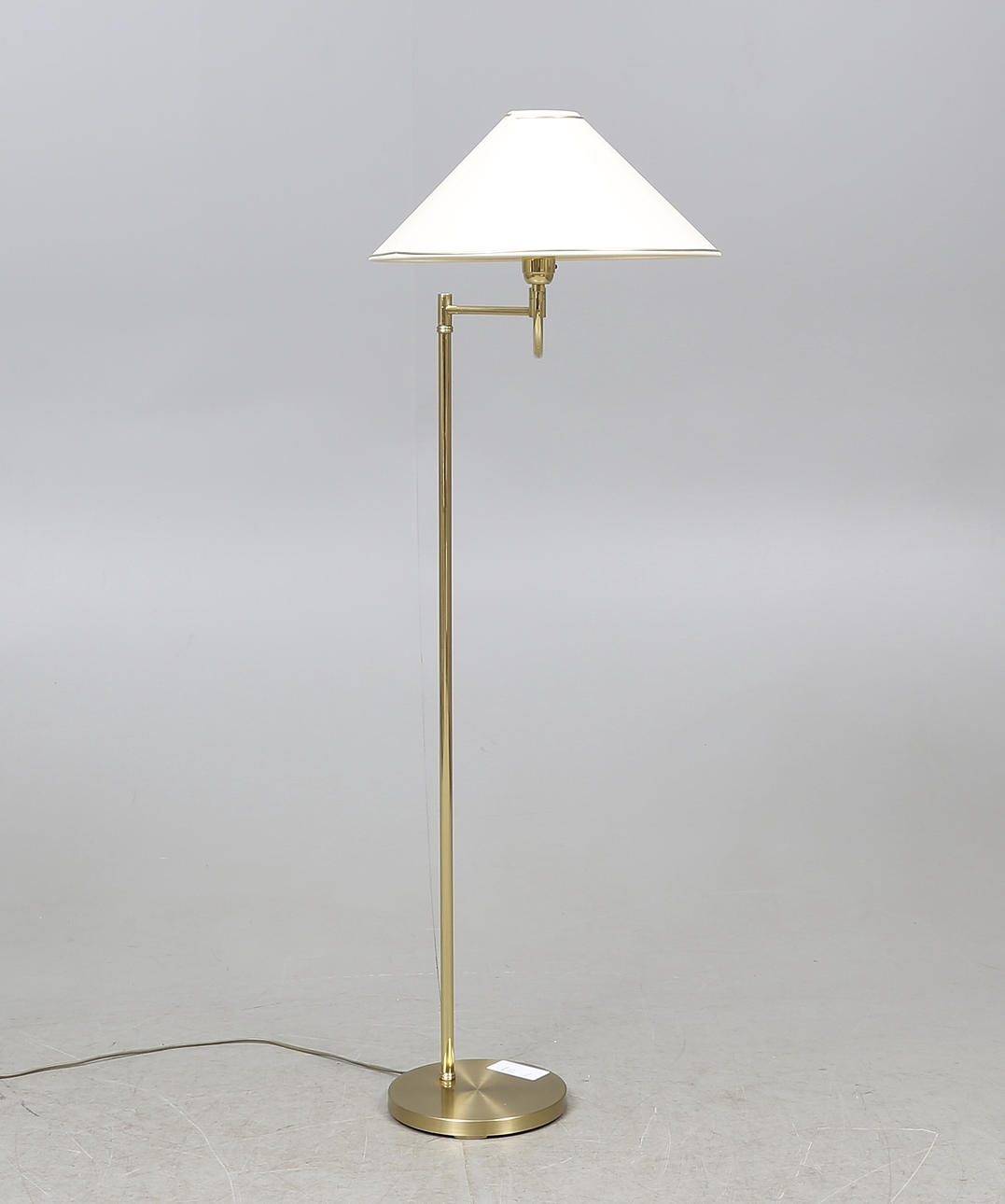 GOLVLAMPA, mässing, EWÅ, Värnamo, 1900-talets andra hälft.