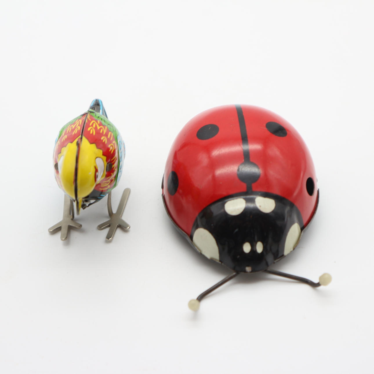 2 JUGUETES DE HOJA DE CUERDA.