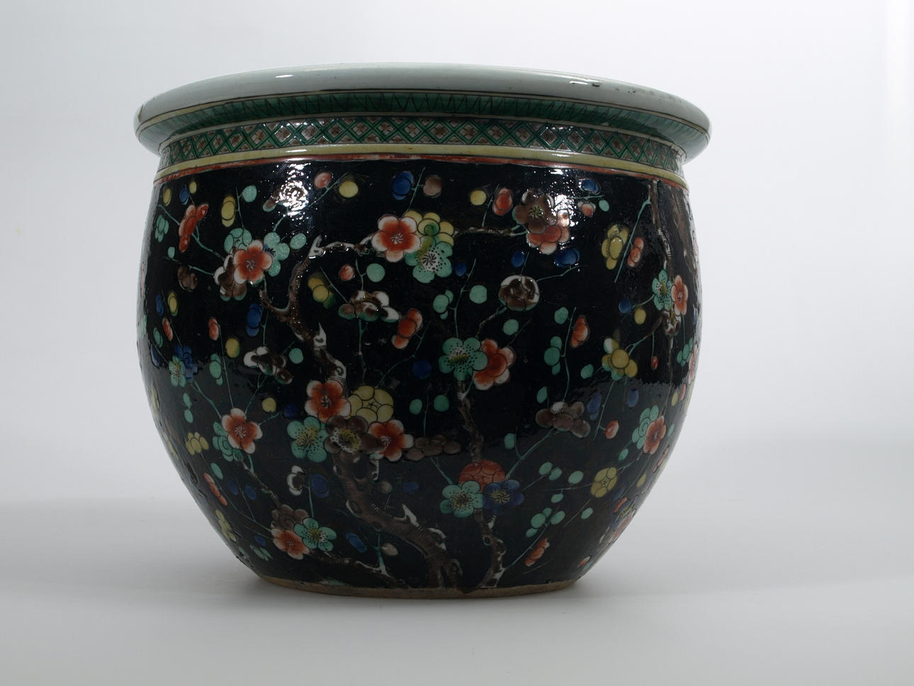 FISKBASSÄNG, porslin, Kina, Famille Noire, 1800-1900-tal.