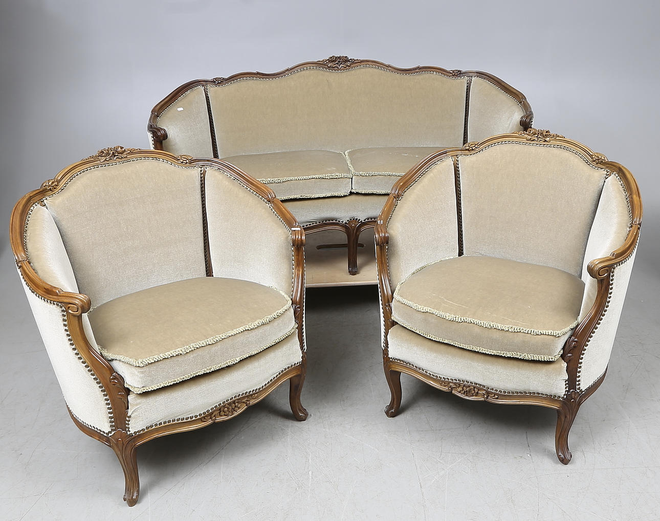 SOFFGRUPP, 3 delar, rokokostil, Strehög, 1900-tal.