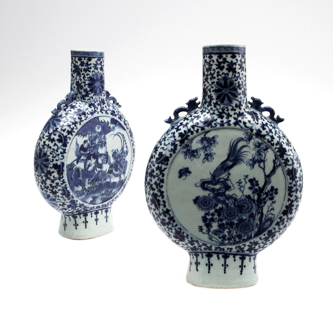 PILGRIMSKRUS, ett par, porslin, Kina 1800-tal.