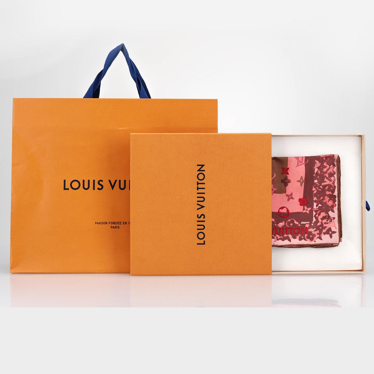 LOUIS VUITTON, huivi, silkki.