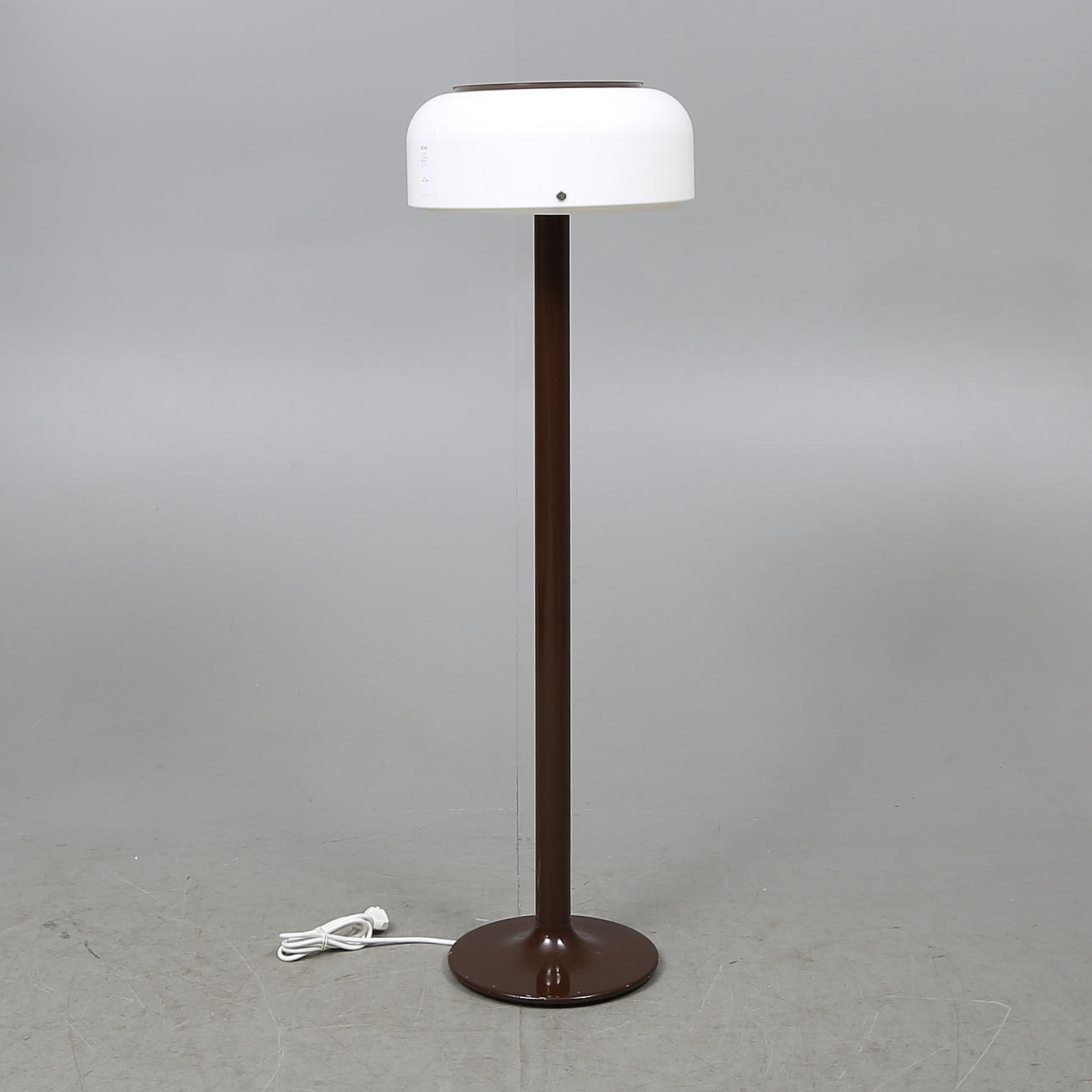 GOLVLAMPA, "Knubbling", Anders Pehrson, Ateljé Lyktan, Åhus, 1900-talets andra hälft.