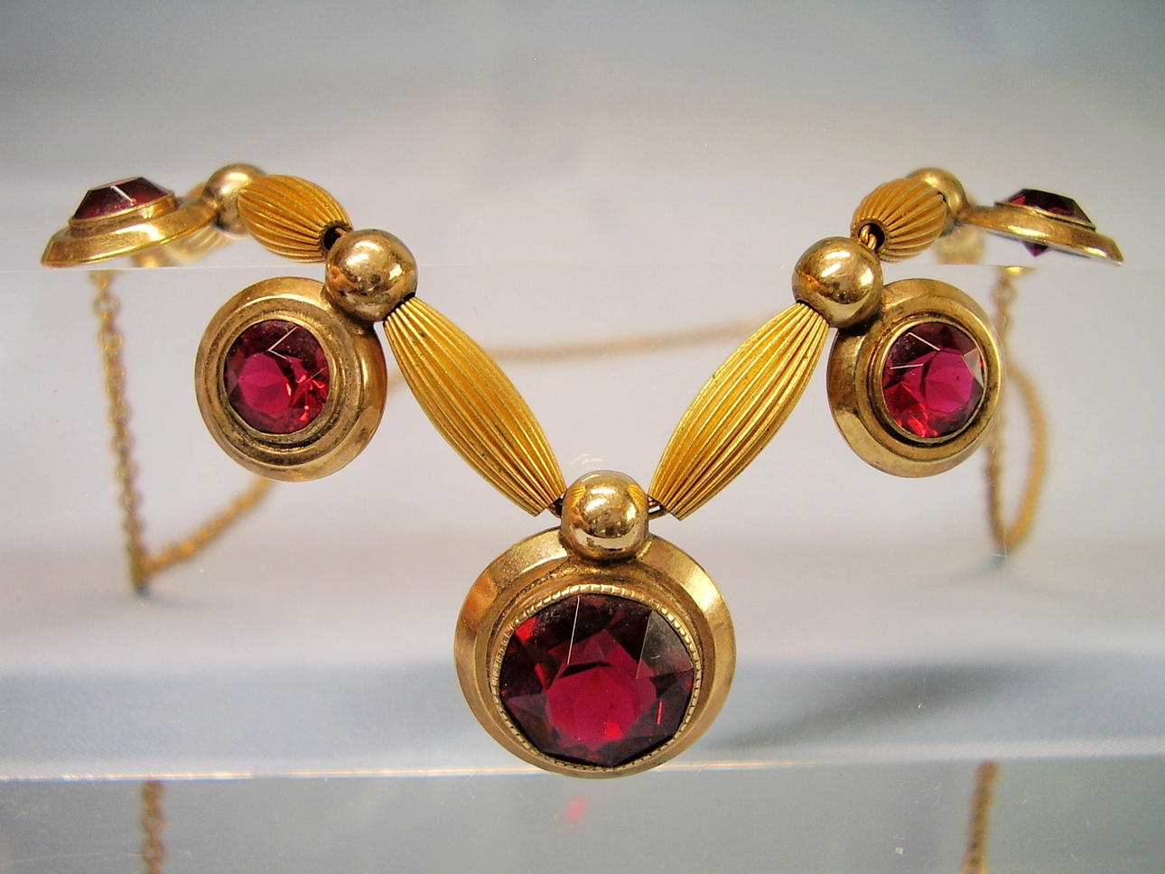 COLLIER MARTHA STURY KANADA.